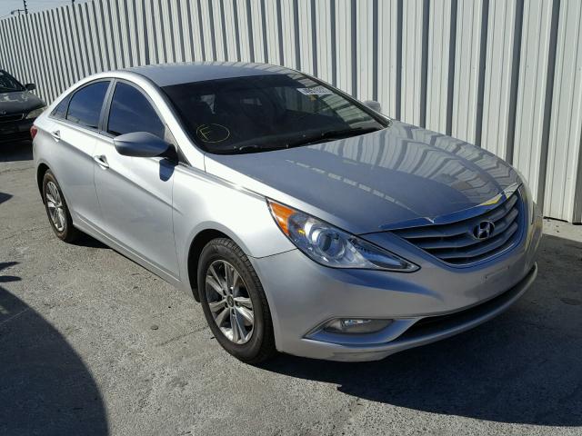 5NPEB4AC5DH662942 - 2013 HYUNDAI SONATA GLS SILVER photo 1