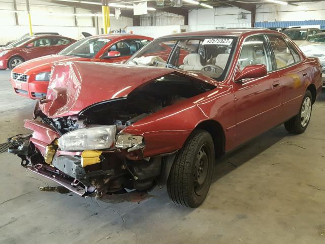 4T1GK12E6RU024781 - 1994 TOYOTA CAMRY LE RED photo 2