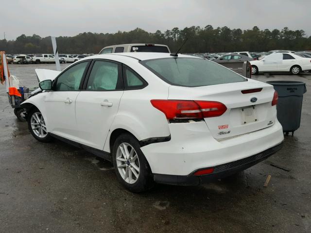 1FADP3F21FL276224 - 2015 FORD FOCUS SE WHITE photo 3