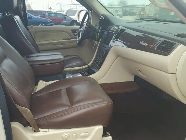 1GYFK66827R205291 - 2007 CADILLAC ESCALADE E WHITE photo 5