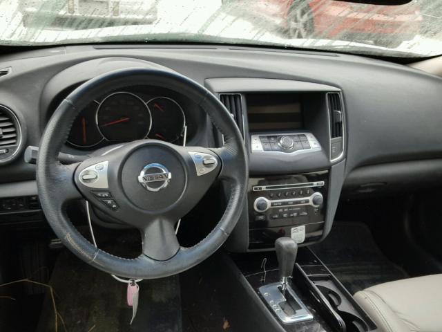 1N4AA5AP9AC804099 - 2010 NISSAN MAXIMA S SILVER photo 9