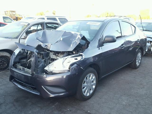 3N1CN7APXFL847691 - 2015 NISSAN VERSA S CHARCOAL photo 2