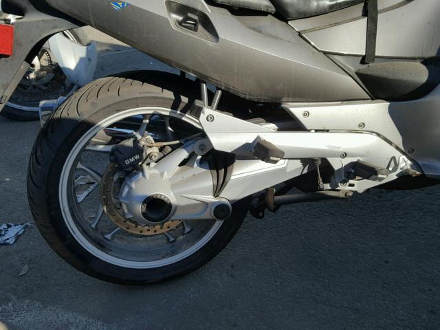 WB1044007CZW20837 - 2012 BMW R1200 RT GRAY photo 10