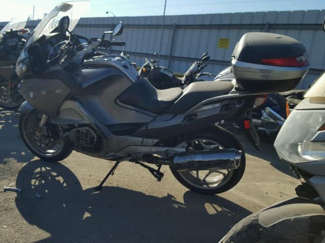 WB1044007CZW20837 - 2012 BMW R1200 RT GRAY photo 3