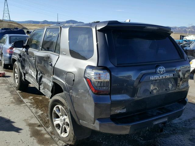 JTEBU5JR9G5343714 - 2016 TOYOTA 4RUNNER SR CHARCOAL photo 3