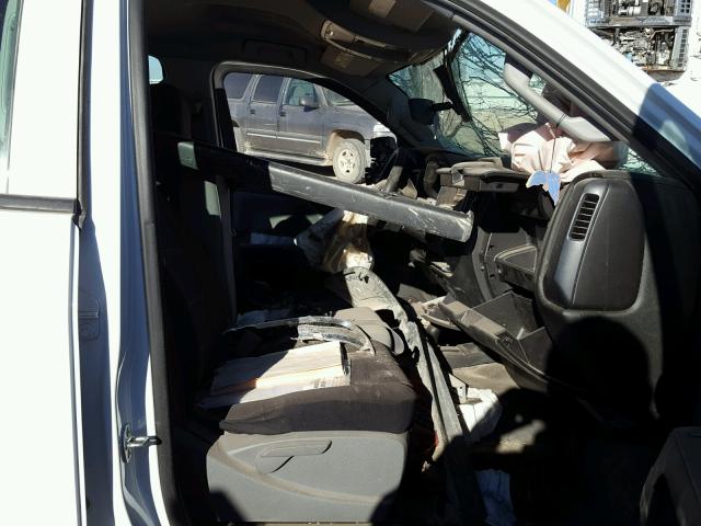 1GD42VC88GF273510 - 2016 GMC SIERRA K35 WHITE photo 5