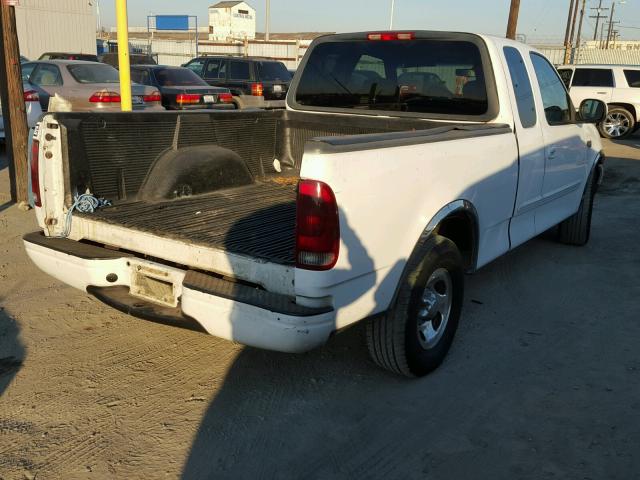 1FTRX17262NB21895 - 2002 FORD F150 WHITE photo 4