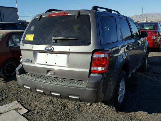 1FMCU0D74AKB28882 - 2010 FORD ESCAPE XLT GRAY photo 4