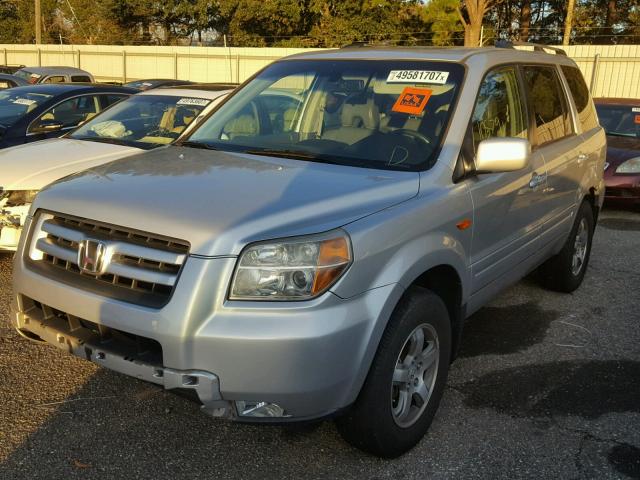 5FNYF28687B010597 - 2007 HONDA PILOT EXL SILVER photo 2