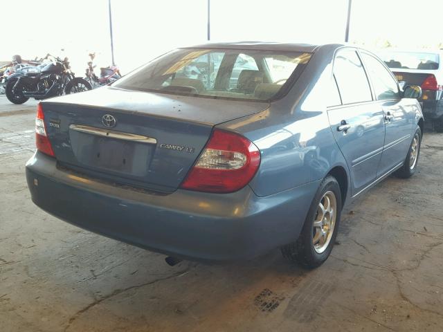 4T1BE32K14U895471 - 2004 TOYOTA CAMRY LE BLUE photo 4