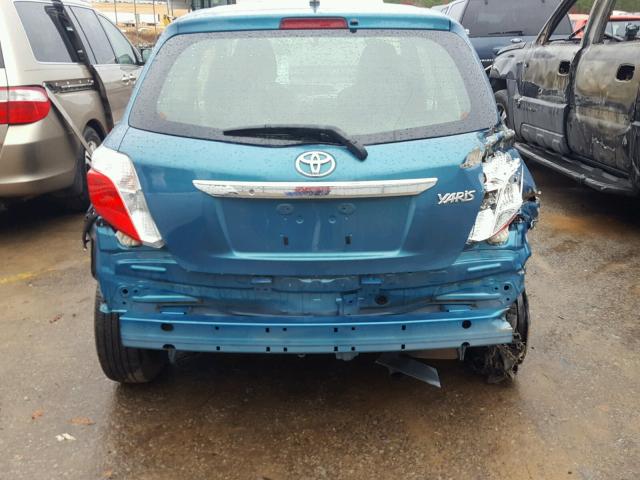 JTDJTUD35CD538665 - 2012 TOYOTA YARIS BLUE photo 9