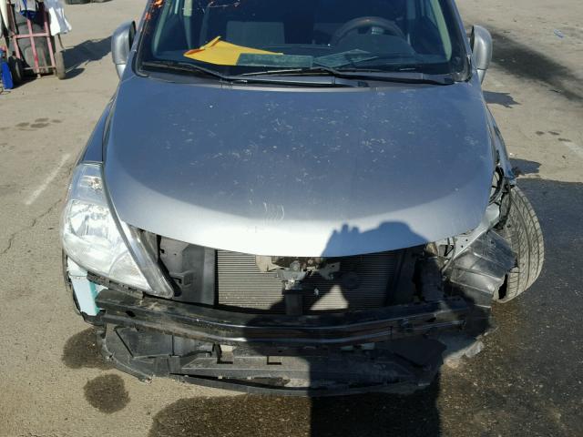 3N1BC1CP8CK810409 - 2012 NISSAN VERSA S GRAY photo 9