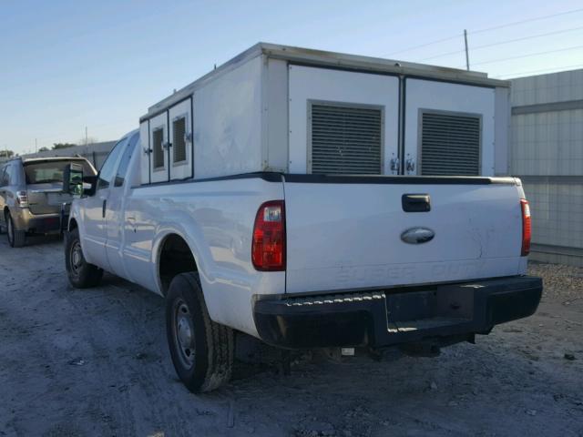 1FT7X2A64CEC31550 - 2012 FORD F250 SUPER WHITE photo 3