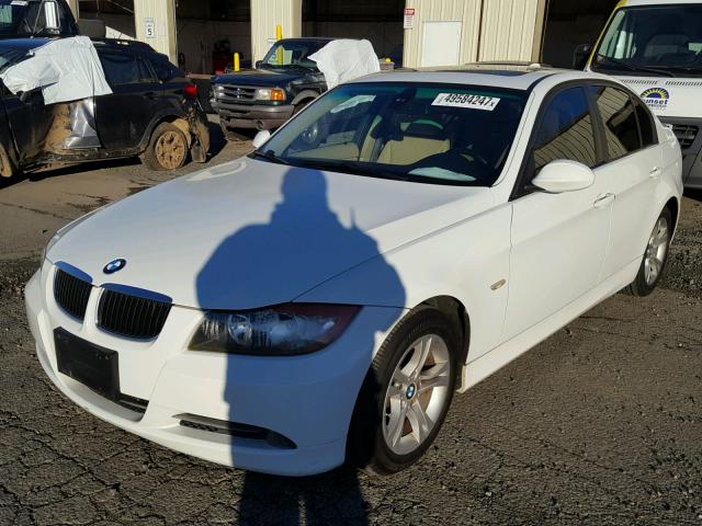 WBAVC53508FZ86072 - 2008 BMW 328 I SULE WHITE photo 2