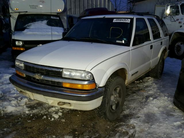 1GNDT13W0X2109725 - 1999 CHEVROLET BLAZER WHITE photo 2