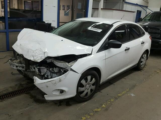 1FAHP3E22CL321525 - 2012 FORD FOCUS S WHITE photo 2