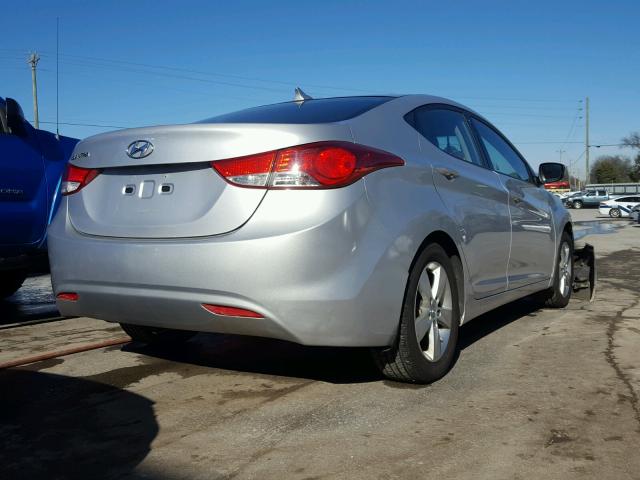 KMHDH4AE4DU666686 - 2013 HYUNDAI ELANTRA GL SILVER photo 4