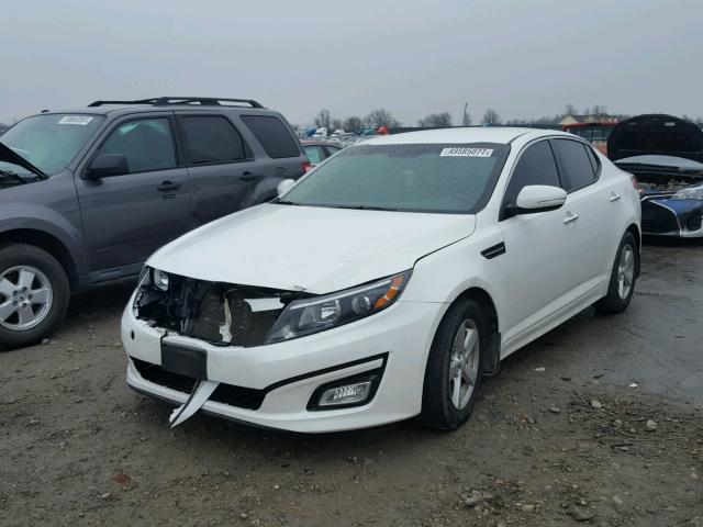 KNAGM4A78F5648880 - 2015 KIA OPTIMA LX WHITE photo 2