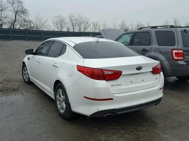 KNAGM4A78F5648880 - 2015 KIA OPTIMA LX WHITE photo 3