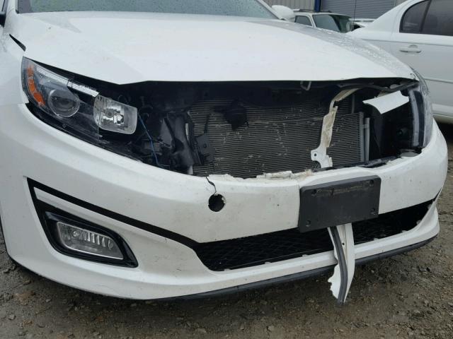 KNAGM4A78F5648880 - 2015 KIA OPTIMA LX WHITE photo 9