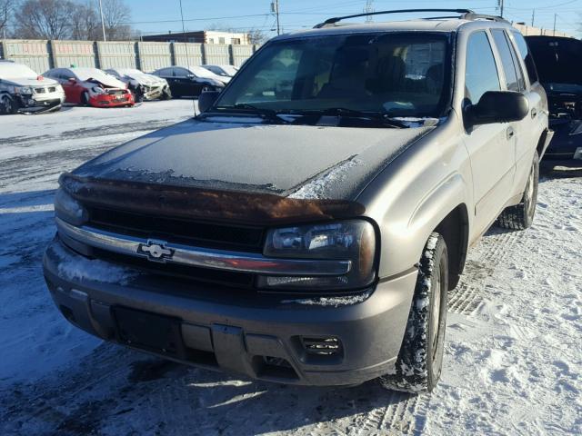 1GNDT13S982238884 - 2008 CHEVROLET TRAILBLAZE GRAY photo 2