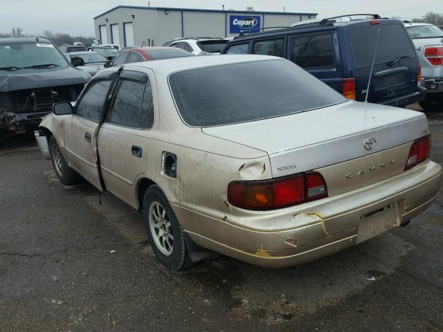 4T1SK12EXSU866474 - 1995 TOYOTA CAMRY LE GOLD photo 3