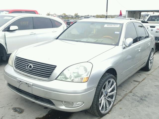 JTHBN30F520063175 - 2002 LEXUS LS 430 SILVER photo 2