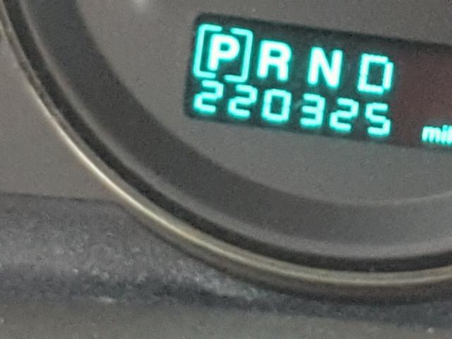 1J8HG58276C123862 - 2006 JEEP COMMANDER BLACK photo 8