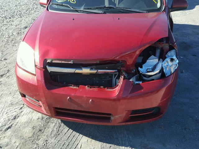 KL1TD56E59B363906 - 2009 CHEVROLET AVEO LS RED photo 9