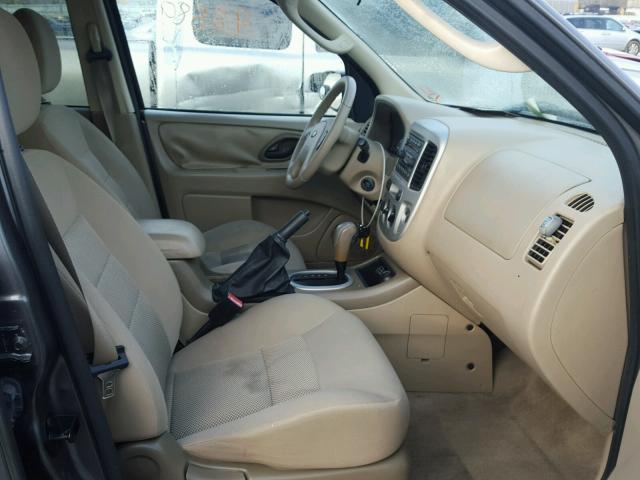 1FMYU03116KA29513 - 2006 FORD ESCAPE XLT GRAY photo 5