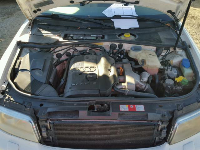 WAUDC68D71A108496 - 2001 AUDI A4 1.8T QU WHITE photo 7