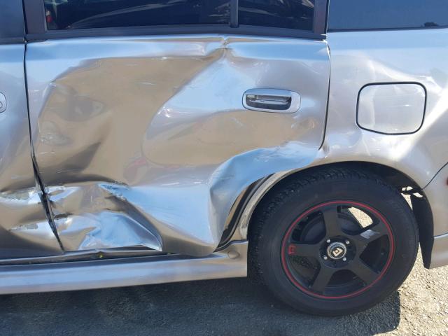 JTLKT324264110670 - 2006 TOYOTA SCION XB Gümüş foto 9