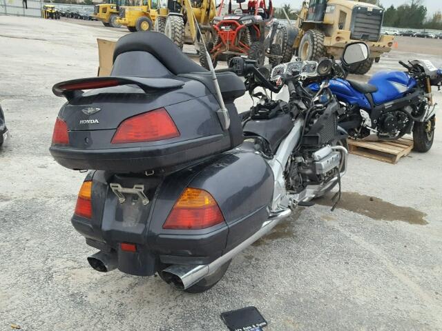 1HFSC47045A409736 - 2005 HONDA GL1800 GRAY photo 4