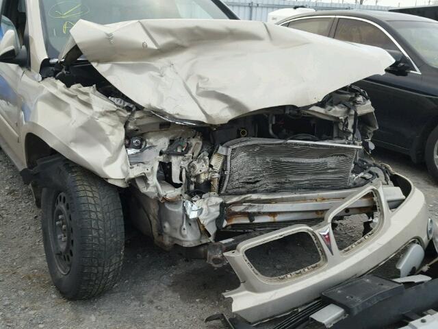 2CKDL33F996218820 - 2009 PONTIAC TORRENT BEIGE photo 9