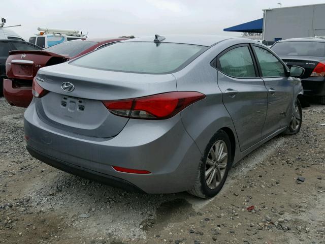 5NPDH4AE2GH768717 - 2016 HYUNDAI ELANTRA SE SILVER photo 4