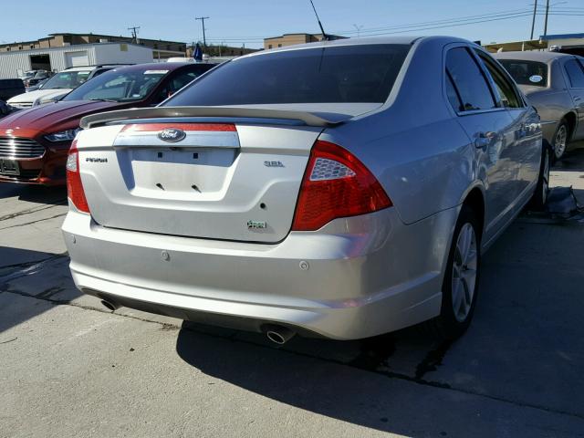 3FAHP0JG3AR393719 - 2010 FORD FUSION SEL SILVER photo 4