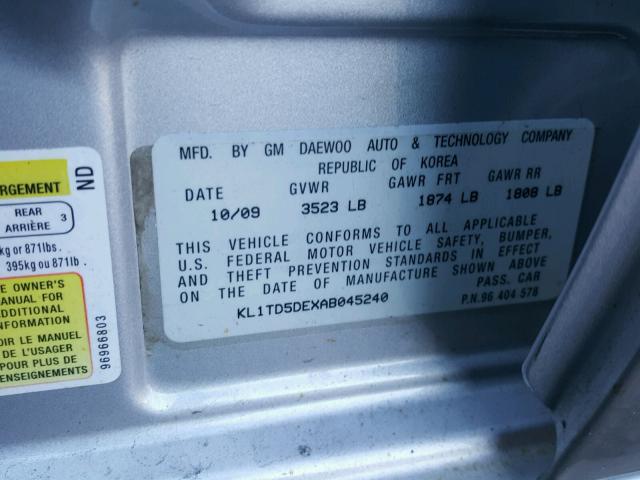 KL1TD5DEXAB045240 - 2010 CHEVROLET AVEO LS SILVER photo 10