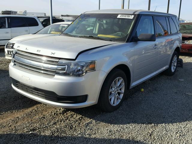 2FMGK5B82FBA04451 - 2015 FORD FLEX SE SILVER photo 2