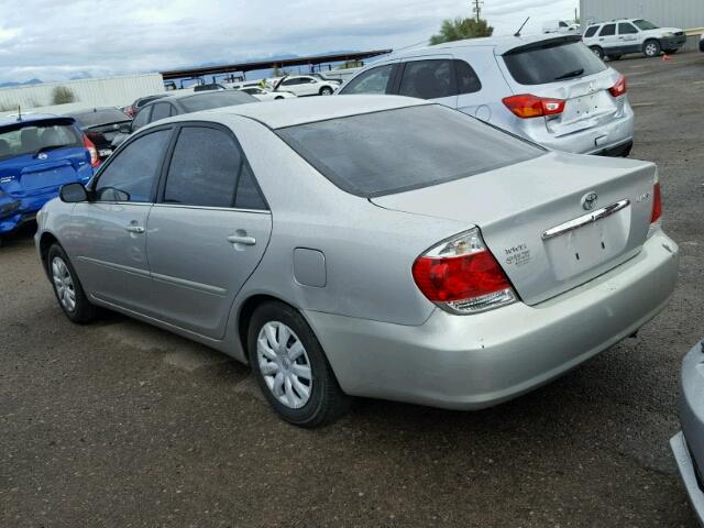 4T1BE32K86U138019 - 2006 TOYOTA CAMRY LE ვერცხლისფერი ფოტო 3