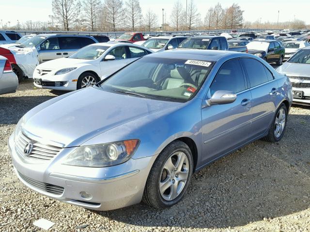 JH4KB16515C010410 - 2005 ACURA RL BLUE photo 2