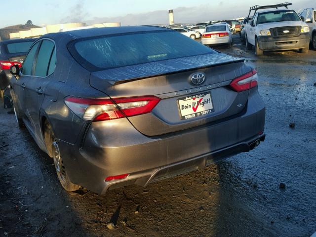 4T1B11HK1JU006414 - 2018 TOYOTA CAMRY L GRAY photo 3