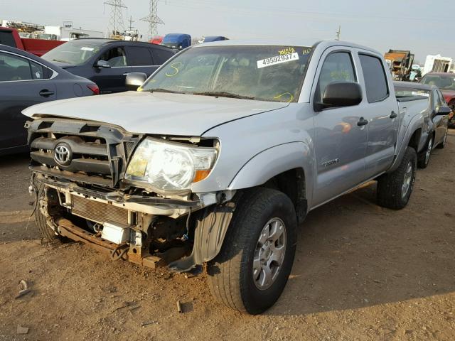 5TEJU62N27Z348106 - 2007 TOYOTA TACOMA DOU SILVER photo 2