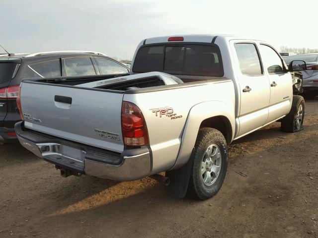 5TEJU62N27Z348106 - 2007 TOYOTA TACOMA DOU SILVER photo 4