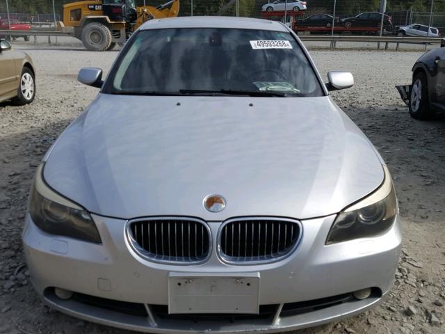 WBANB33555CN68031 - 2005 BMW 545 I SILVER photo 9