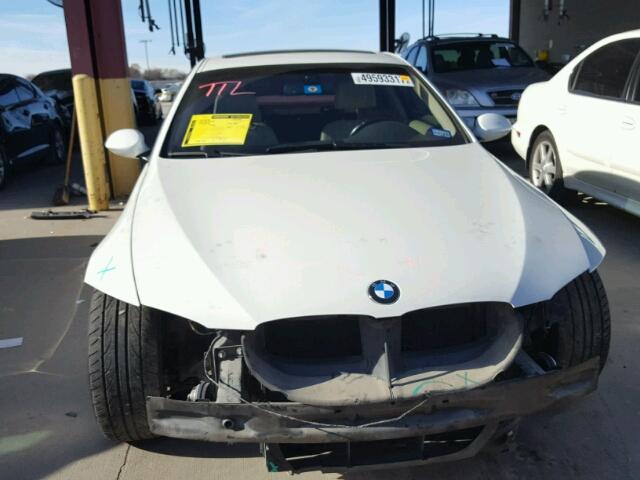 WBAWB33508P133483 - 2008 BMW 328 I WHITE photo 9