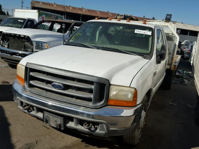 1FDWX36F91EB80629 - 2001 FORD F350 SUPER WHITE photo 2