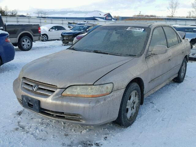 1HGCG165X1A066764 - 2001 HONDA ACCORD EX TAN photo 2