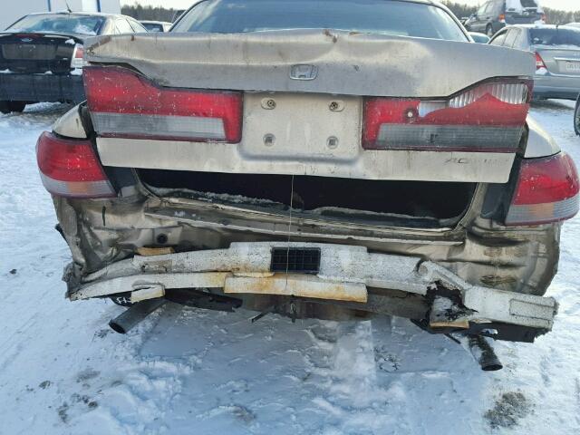 1HGCG165X1A066764 - 2001 HONDA ACCORD EX TAN photo 9