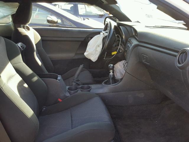 JTKJF5C74C3034463 - 2012 TOYOTA SCION TC 白色 照片 5