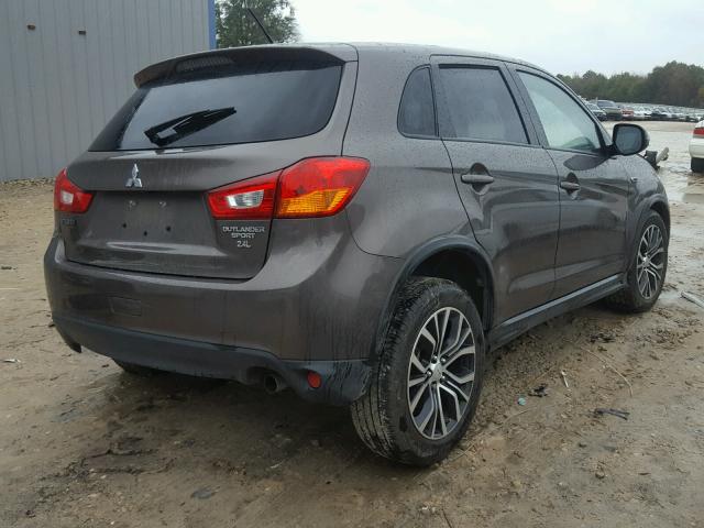 JA4AP3AW4GZ058262 - 2016 MITSUBISHI OUTLANDER BROWN photo 4